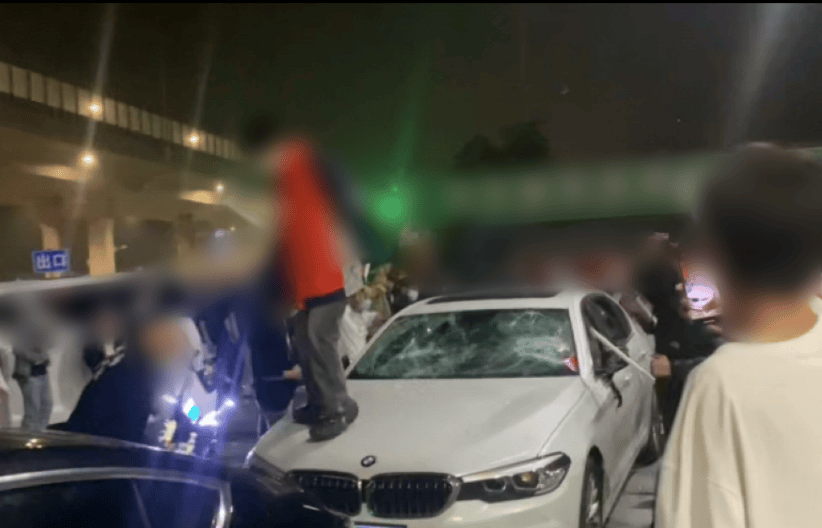 加油站内砸车打人<strong></p>
<p>虚拟币开源</strong>，23名嫌疑人被临沂警方抓获