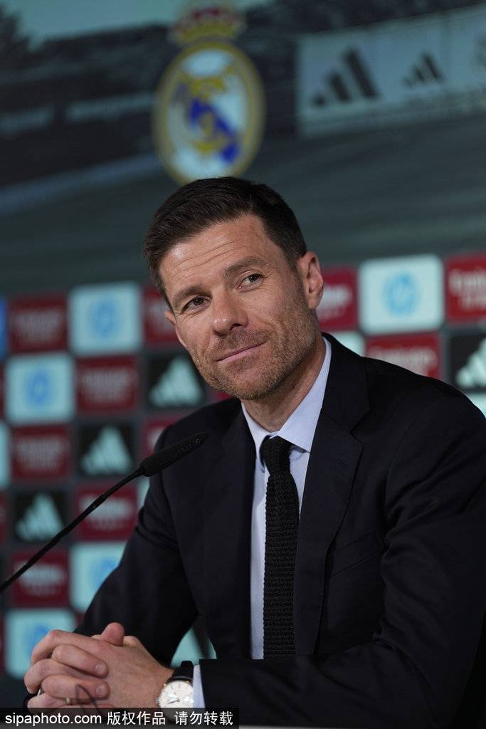 阿隆索成皇马新巨星<strong></p>
<p>虚拟币开源</strong>!首胜背后的战术革命震撼足坛