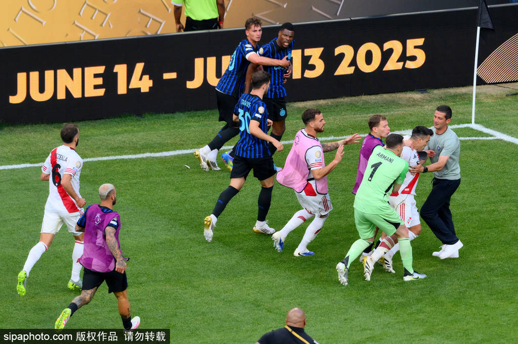 世俱杯-国米2-0九人河床 以小组头名晋级将战弗鲁米嫩塞