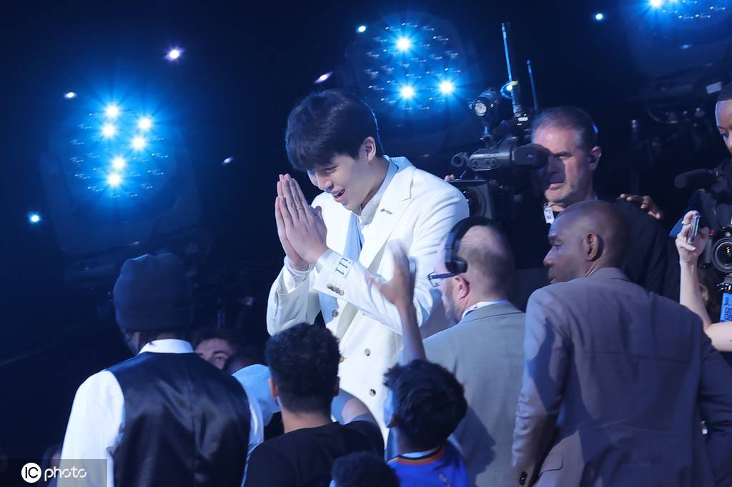 杨瀚森为何超预期被选中<strong></p>
<p>2015虚拟币</strong>?开拓者内线扎堆是压力也是动力