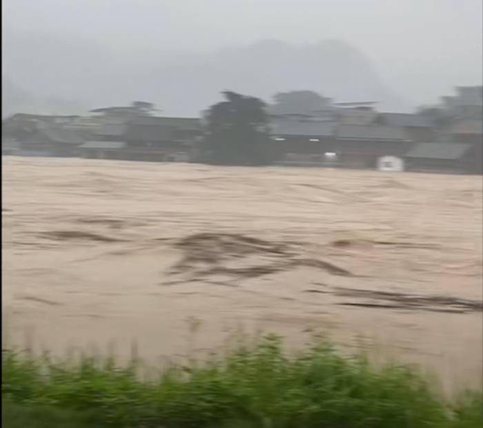 贵州榕江全县被淹<strong></p>
<p>2015虚拟币</strong>，“70年一遇”洪水如何形成？