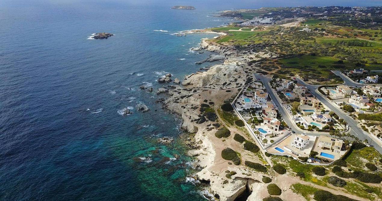 当着全球面<strong></p>
<p>虚拟币LOL</strong>，中方不给英国台阶下，碰瓷台海？先看看有没有这个本事