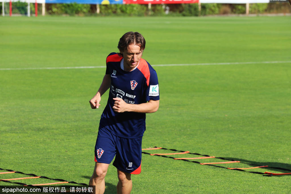 300年一遇！莫德里奇传奇谢幕<strong></p>
<p>虚拟币 跑路</strong>，尤文主帅盛赞克罗地亚足球瑰宝