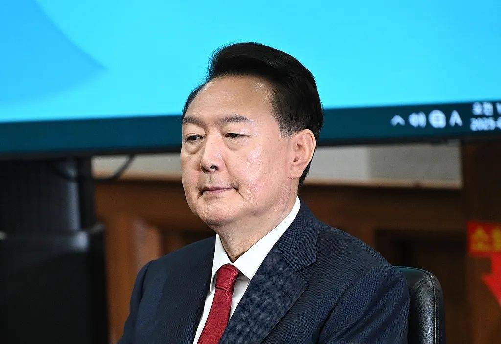 尹锡悦被拘首日菜单曝光<strong></p>
<p>币盛虚拟币</strong>，有蒸土豆辣白菜，牢房内部条件：没床没空调，只能打地铺