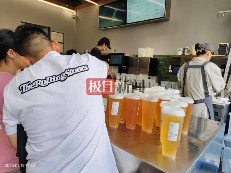 外卖大战：点20单17单免费<strong></p>
<p>虚拟币管理</strong>，骑手日赚上千不舍休息，店员累惨