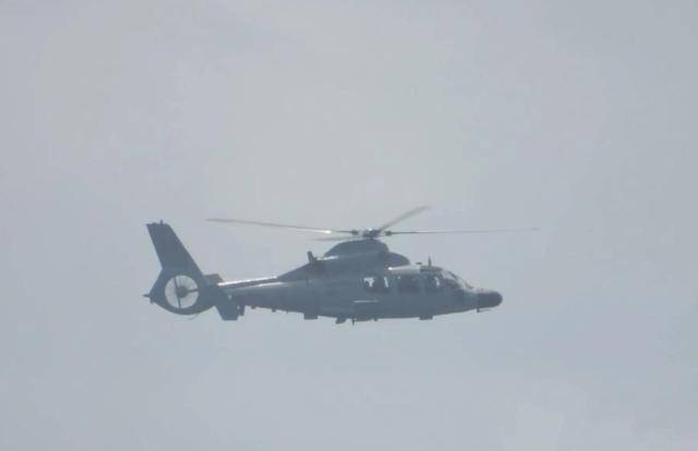 面对菲海警的驱逐<strong></p>
<p>虚拟币源码</strong>，中国侦察船不语，舰载机起飞，直接4个字定性