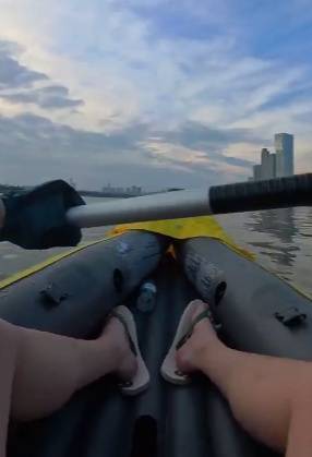 长沙男子突发奇想划船下班<strong></p>
<p>虚拟币源码</strong>，25分钟车程划了3小时，当事人：手累腿麻，不会有下次