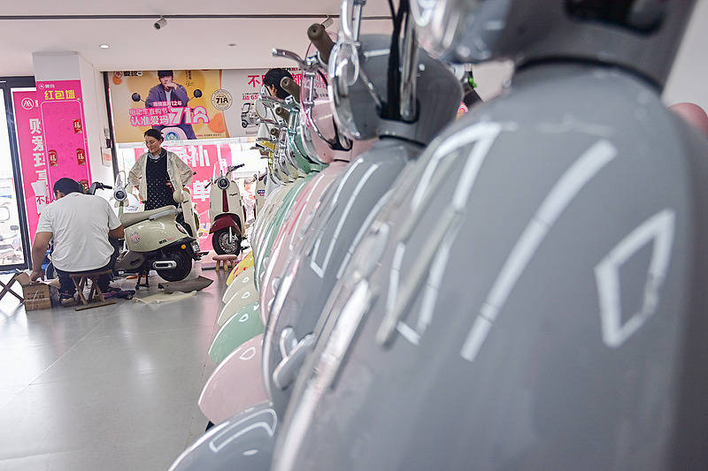 雅迪、九号全网下架多款电动自行车<strong></p>
<p>虚拟数字币交易所</strong>，经销商：新国标即将实施