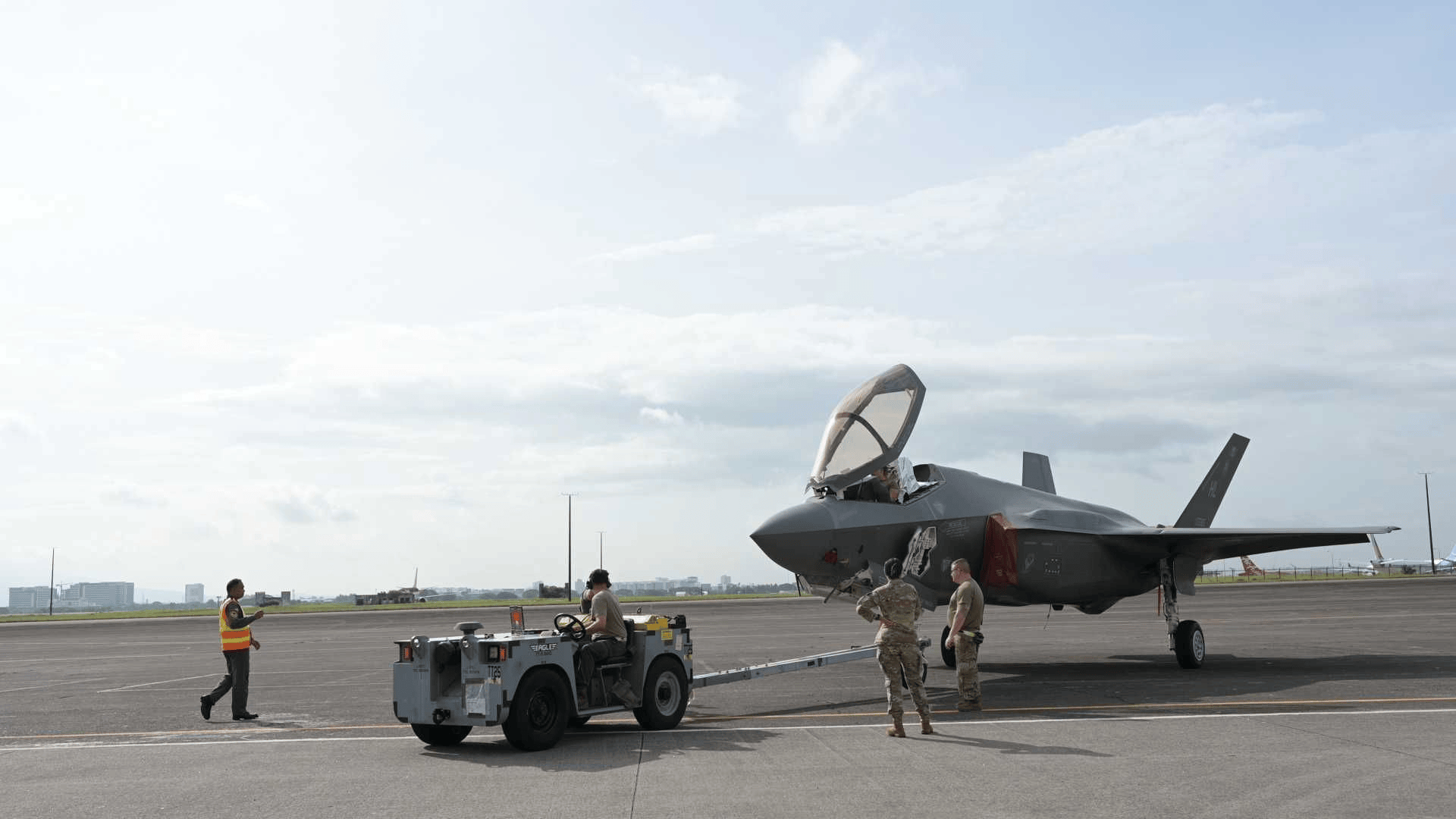 歼20制造了一批又一批<strong></p>
<p>猴币虚拟</strong>，歼35歼16加速生产，对于美军意味着什么？