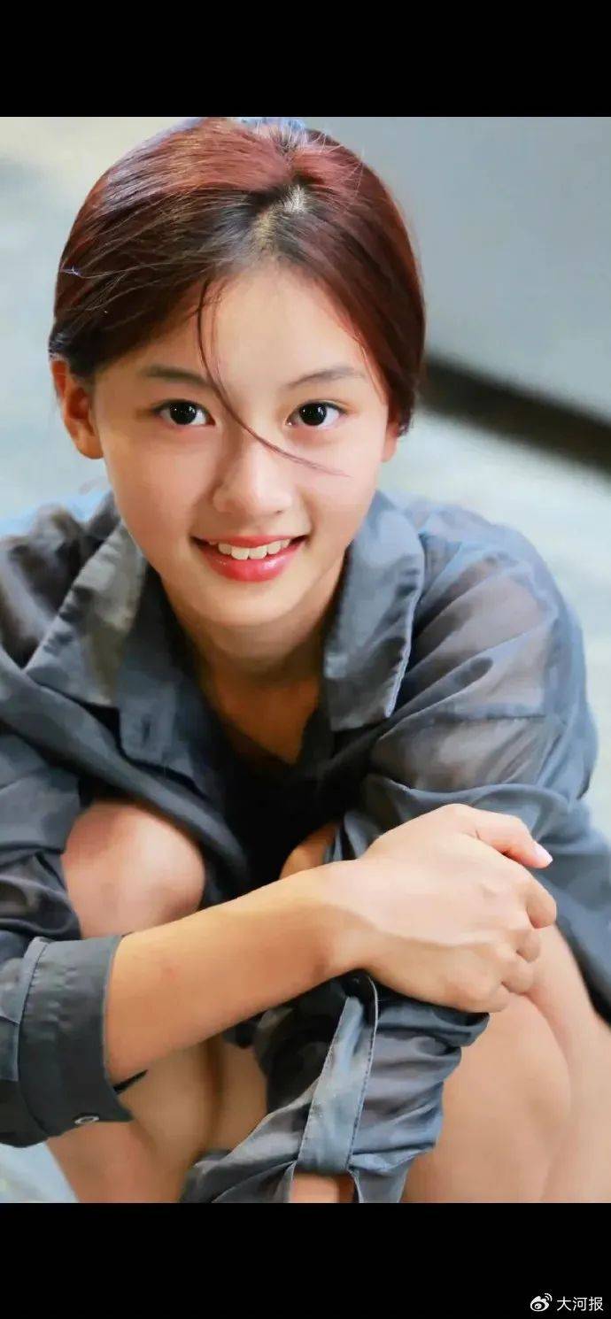 15岁女孩七七1分钟视频报价1万<strong></p>
<p>知乎虚拟币</strong>，因神似张柏芝走红，七七妈妈曾称以学业为由拒绝于正邀约