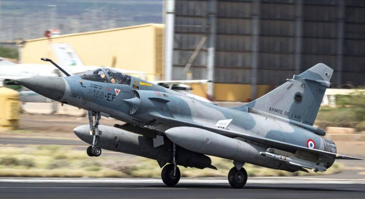 首杀！乌克兰空军幻影-2000<strong></p>
<p>知乎虚拟币</strong>，在距俄方500公里处坠毁，究竟如何被击落？