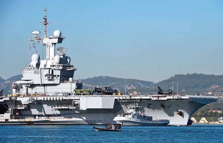 停靠琉球遭拒<strong></p>
<p>知乎虚拟币</strong>，苏35飞过甲板，中俄日皆不留情，法国航母自讨烦恼