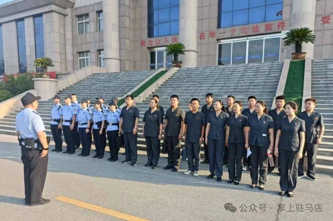 现场画面曝光！河南驻马店出动多名干警<strong></p>
<p>MBI虚拟币</strong>，多人被带走！