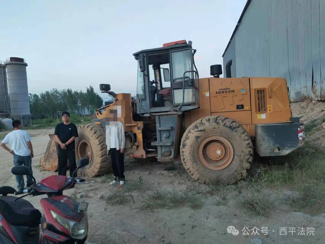 现场画面曝光！河南驻马店出动多名干警<strong></p>
<p>MBI虚拟币</strong>，多人被带走！