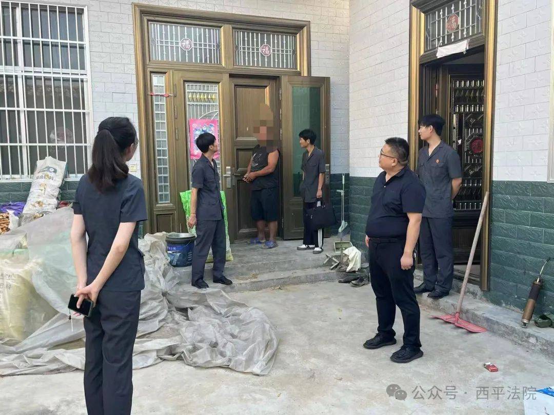 现场画面曝光！河南驻马店出动多名干警<strong></p>
<p>MBI虚拟币</strong>，多人被带走！