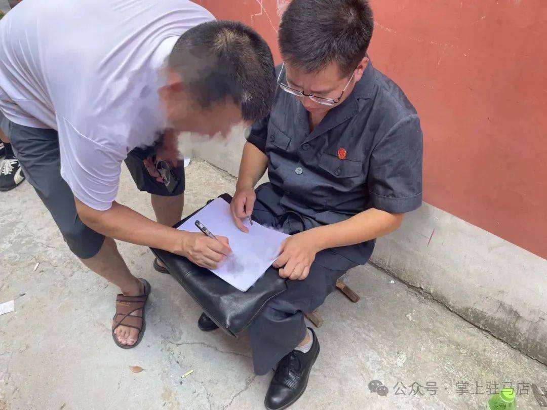 现场画面曝光！河南驻马店出动多名干警<strong></p>
<p>MBI虚拟币</strong>，多人被带走！