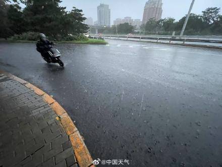 北京七区已现暴雨或大暴雨 早高峰城区及北部地区仍有明显降雨 注意出行安全<strong></p>
<p>百川币虚拟币</strong>！