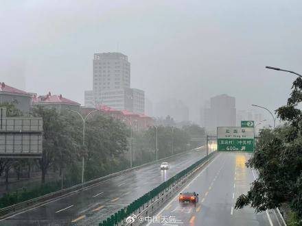 北京七区已现暴雨或大暴雨 早高峰城区及北部地区仍有明显降雨 注意出行安全<strong></p>
<p>百川币虚拟币</strong>！