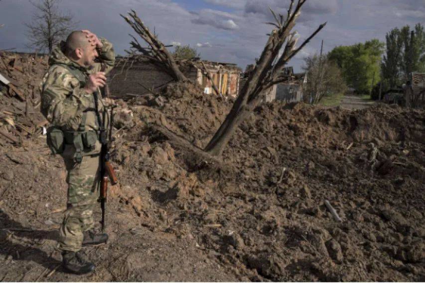 乌克兰一夜突发剧变！乌军副司令被免<strong></p>
<p>虚拟币赚钱么</strong>，20万人军心不稳，“反泽连斯基”抗议浪潮大爆发