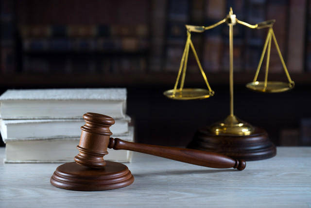 女子称遭30年交情男同学多次性骚扰<strong></p>
<p>虚拟币赚钱么</strong>，起诉要求道歉并索赔5万元！二审判了