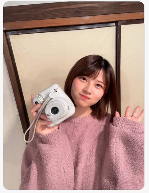 日本一白领女性的上班照意外走红<strong></p>
<p>日本</strong>，外国网友纷纷在评论区求婚