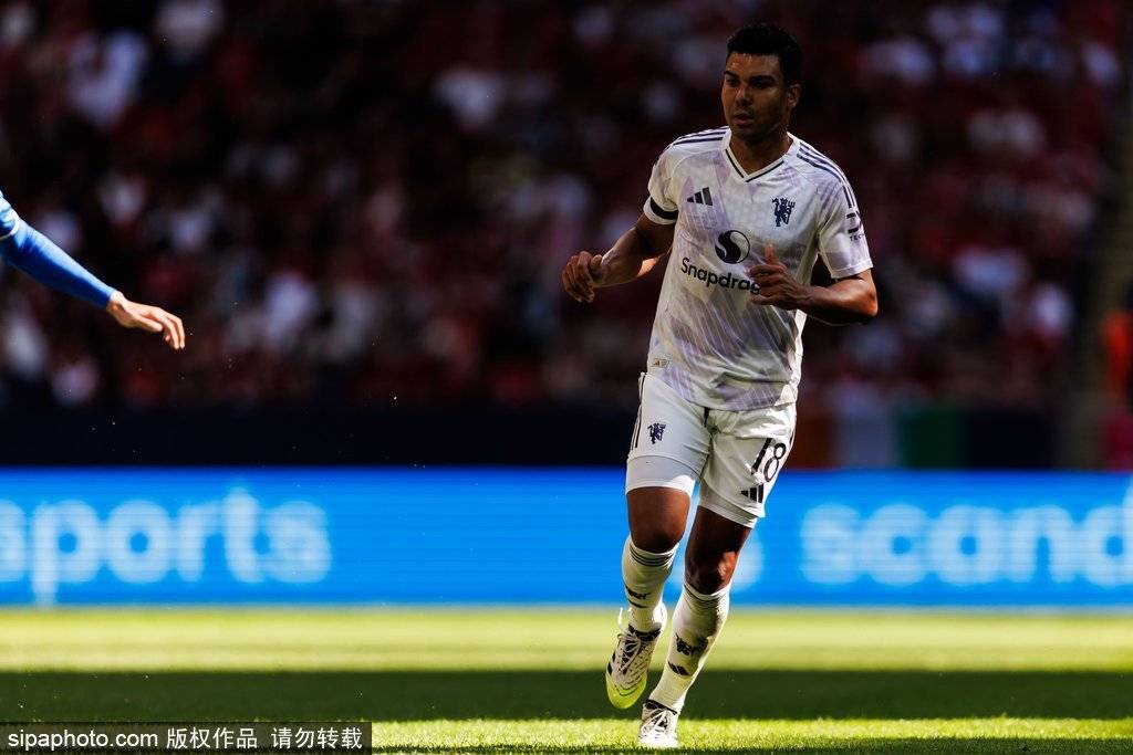 曼联2-2埃弗顿:姆贝乌莫首秀闪耀<strong></p>
<p>虚拟币Steam</strong>,防守漏洞成隐患