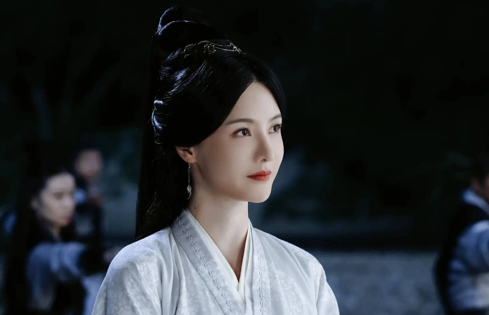 张芷溪再发文喊话银河酷娱：何必对条款视而不见<strong></p>
<p>迪士尼</strong>，那就法院见！