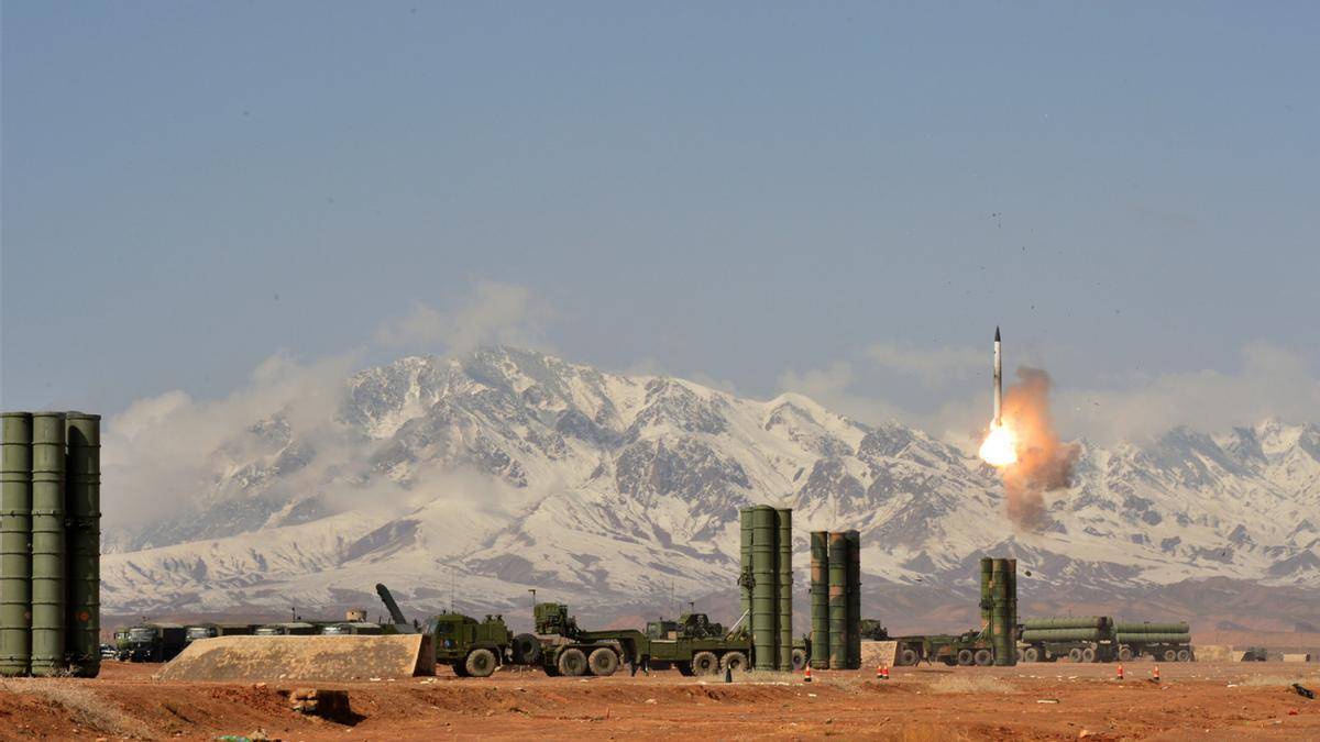 就离谱!中国“基洛”服役20年回娘家<strong></p>
<p>迪士尼</strong>,遇到刚入列的新“基洛”?