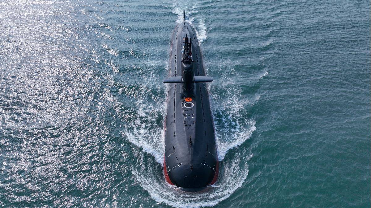 就离谱!中国“基洛”服役20年回娘家<strong></p>
<p>迪士尼</strong>,遇到刚入列的新“基洛”?