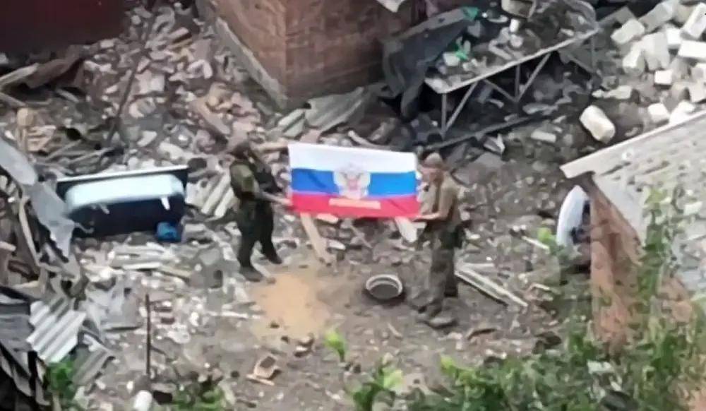 决战打响<strong></p>
<p>单休</strong>，乌克兰被爆逃兵40万，泽连斯基豪赌失败，大结局来了？