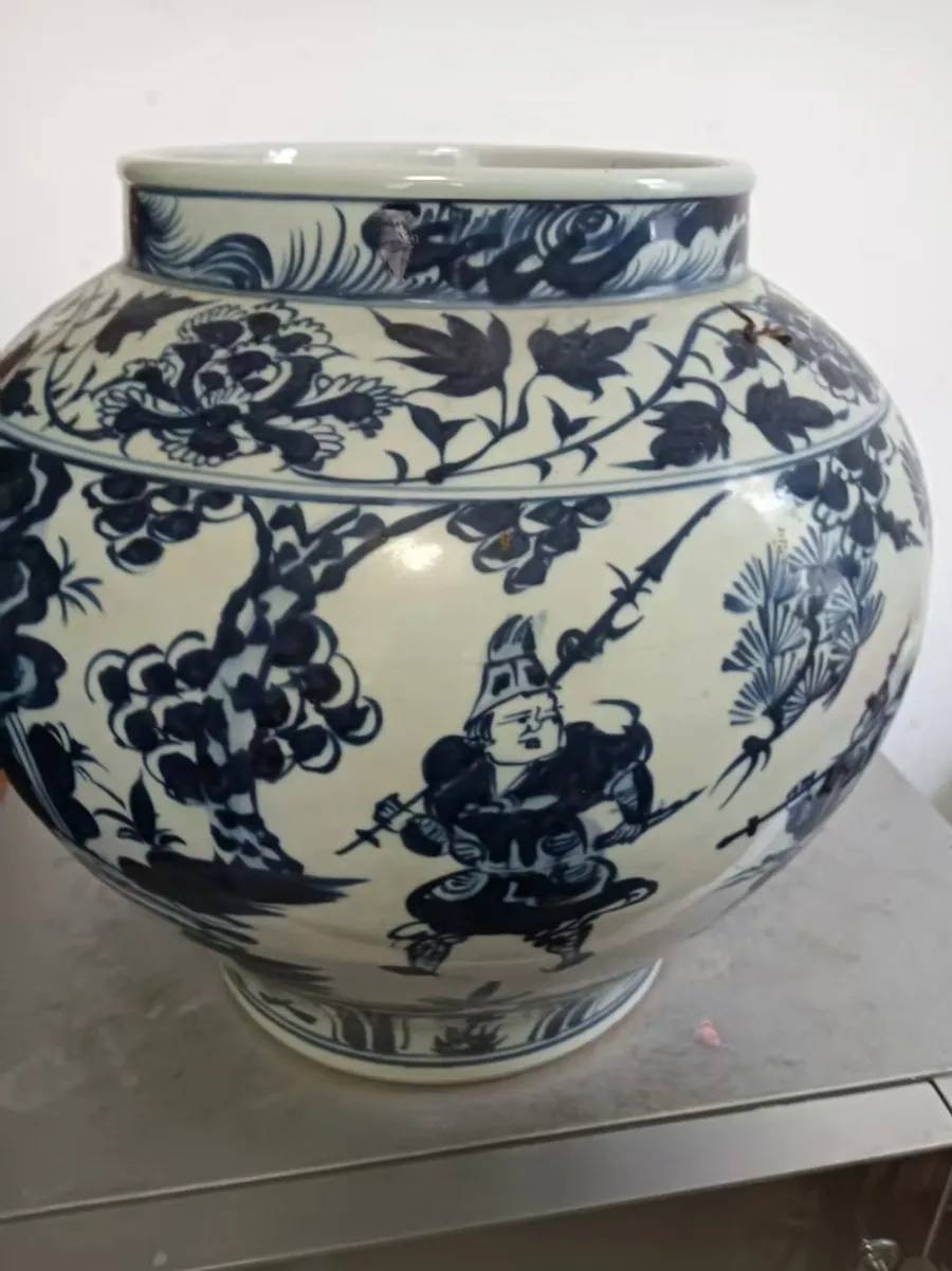 震惊！上海年轻男子和大爷结成“忘年交”<strong></p>
<p>单休</strong>，谁料对方竟在背后...200余万积蓄被掏空！