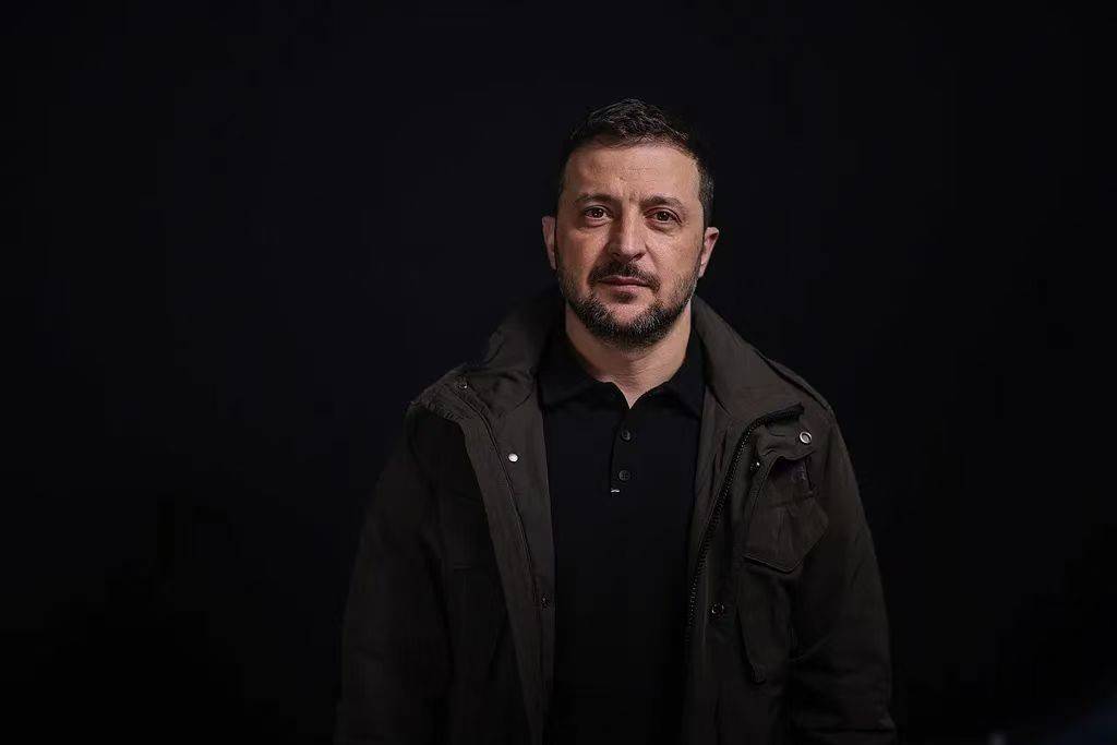 24小时内<strong></p>
<p>快手股票</strong>，乌克兰多人被逮捕，泽连斯基终于就范，真相不简单