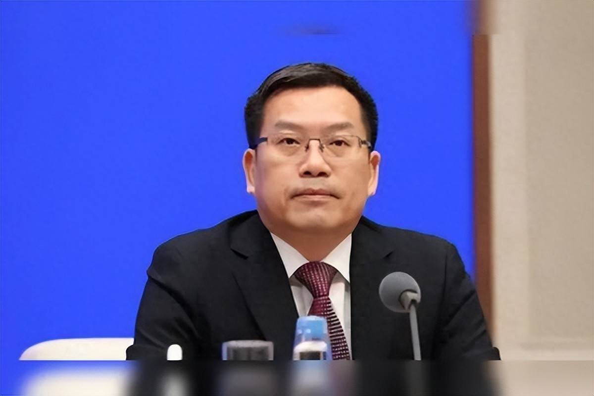 卸任市委书记后<strong></p>
<p>中国石化股票</strong>，原中候补新职明确！这地同日任命政府“一把手”和公安局局长