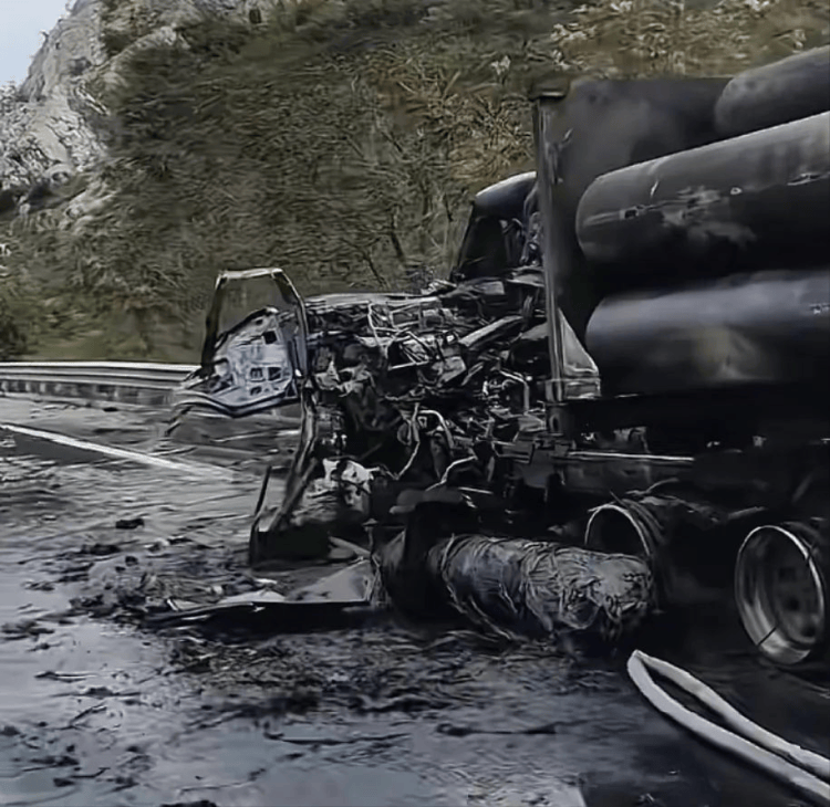 山西临汾一高速隧道口气罐车突发爆炸<strong></p>
<p>中国石化股票</strong>,无人员伤亡