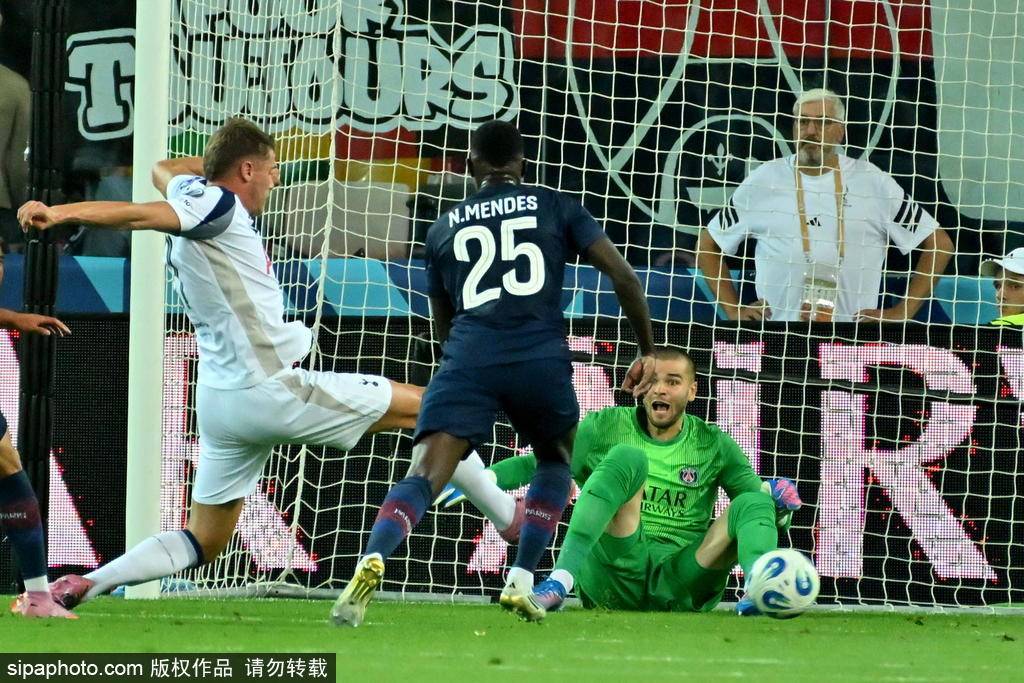 欧超杯-拉莫斯补时绝平 巴黎9分钟2球点球战总分6-5热刺夺冠