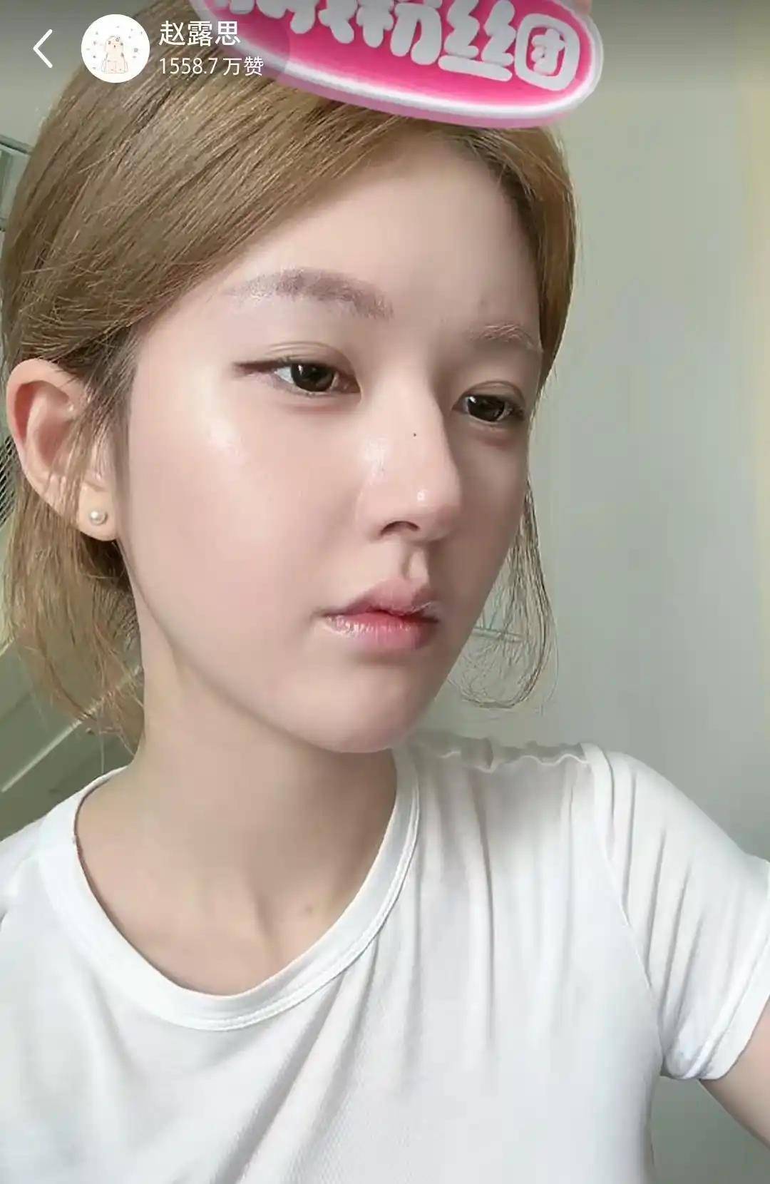 赵露思陷“假助农”风波后<strong></p>
<p>葫芦娃股票</strong>，陕西一村干部回应：确有企业进村收“冰雹果”，价格比正常果低