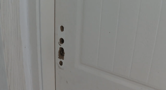 卧室门打不开<strong></p>
<p>葫芦娃股票</strong>，爸爸接了通电话，撬门后发现4岁半儿子从22楼坠落，蜷缩在一楼绿化带……