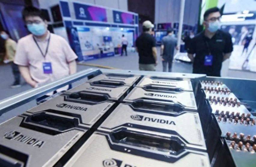 美国果然设下圈套<strong></p>
<p>利亚德股票</strong>,解禁芯片是“鸿门宴”?中方终于反应过来,中企被爆已收到通知