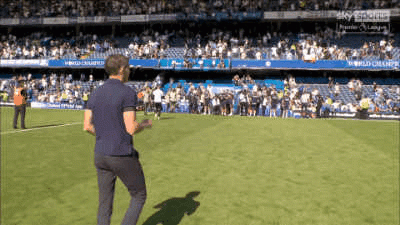 尴尬！水晶宫主帅格拉斯纳赛后与格伊打招呼<strong></p>
<p>利亚德股票</strong>，球员未回应