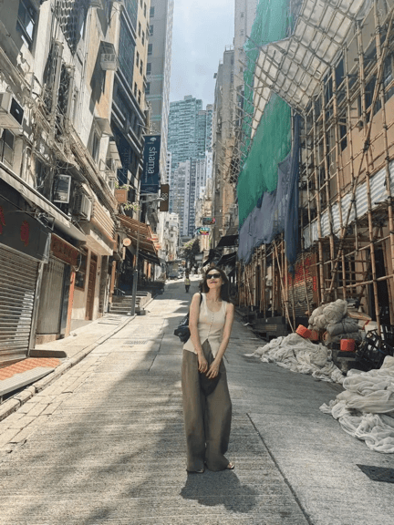 考古|45岁仍似初恋脸?高圆圆晒度假照松弛感拉满<strong></p>
<p>利亚德股票</strong>,自然状态惊艳众人