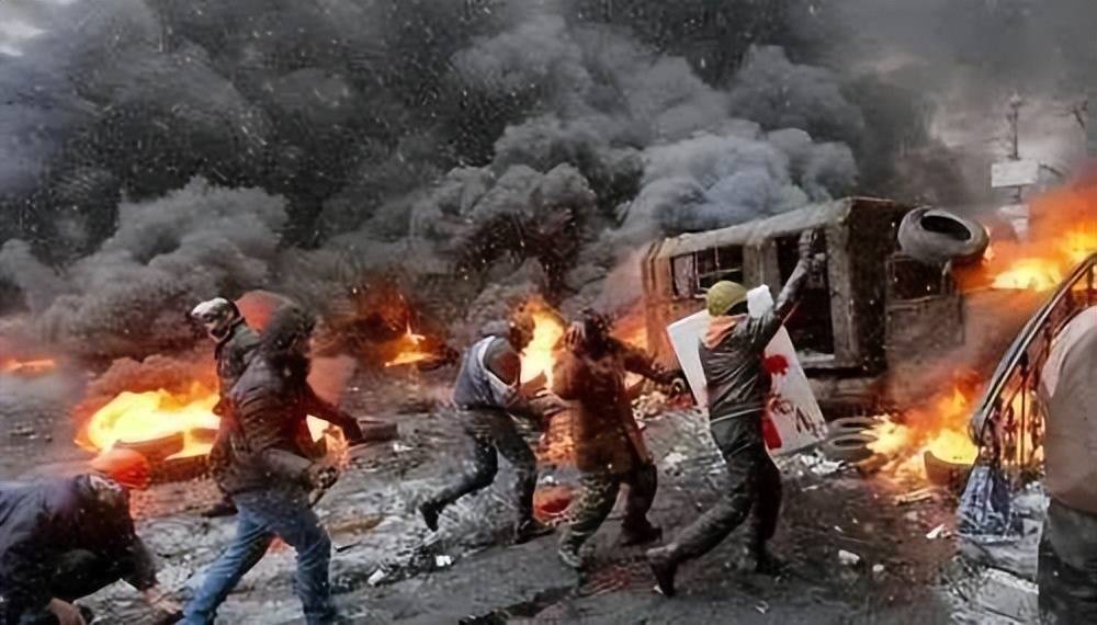 泽连斯基遭遇重击！乌克兰战争损失172万人<strong></p>
<p>上海莱士股票</strong>，基辅被揭老底，前线无人可用