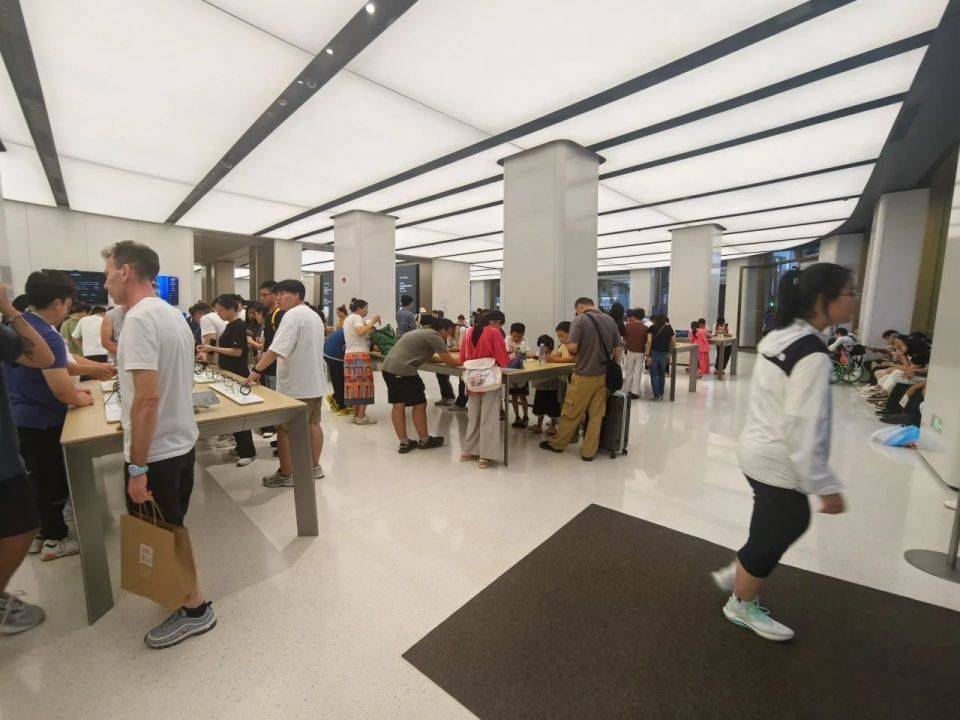 余承东说纯血鸿蒙已过“生死线”<strong></p>
<p>上海莱士股票</strong>,又为何默默开放系统“降级”通道?