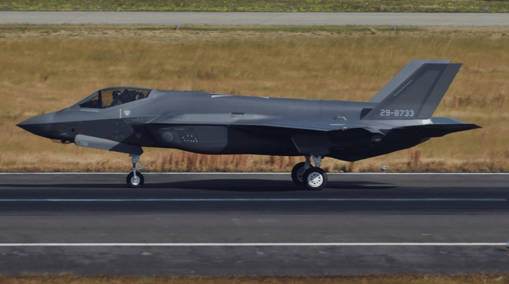 终于感受到压力了！美媒：歼-36将领先F-47服役<strong></p>
<p>中国中免股票</strong>，制霸中太平洋？