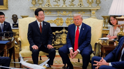 日本通报全球<strong></p>
<p>中国中免股票</strong>，谁参加九三大阅兵，谁就是大搞“反日活动”？关键时刻，中方提出严肃交涉