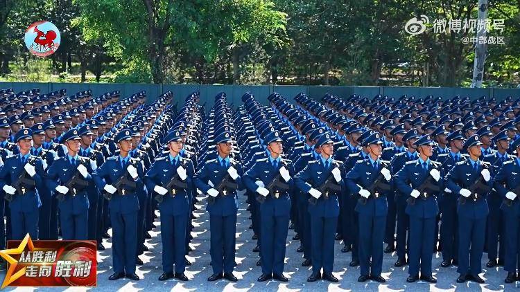 九三阅兵倒计时5天<strong></p>
<p>深康佳a股票</strong>！空中梯队多型新机将首次受阅 队员练就“米秒不差”
