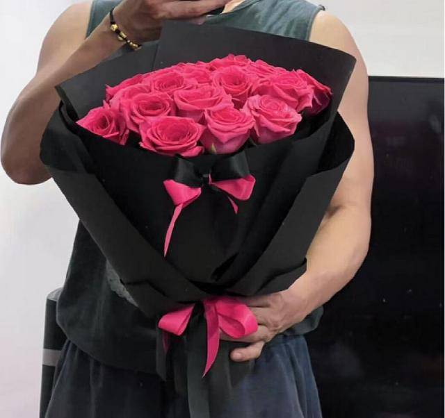 七夕不送玫瑰改送花菜<strong></p>
<p>深康佳a股票</strong>！这一届年轻人“反套路”重新定义浪漫