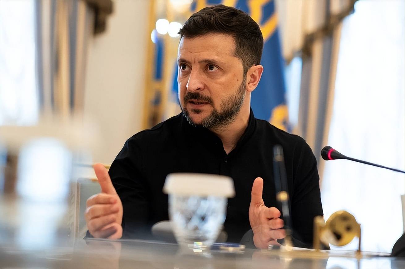 战局突变！俄军进攻乌克兰中部<strong></p>
<p>深康佳a股票</strong>，昔日盟友突然倒戈，泽连斯基何去何从？