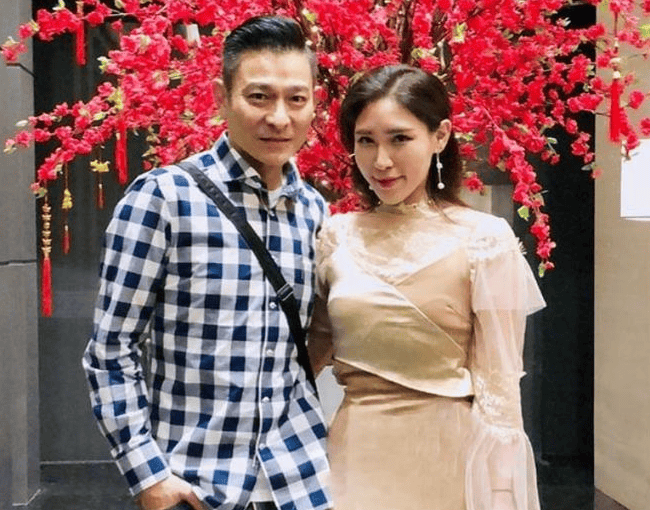 娱乐圈小姨子大赏：赵本山刘德华汪小菲甄子丹的小姨子都不一般