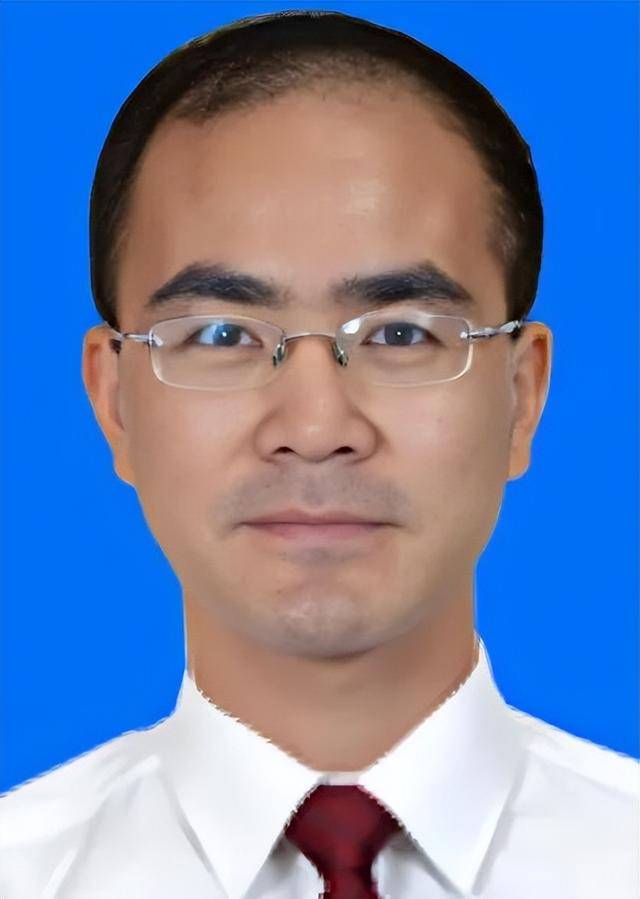 4位副市长履新<strong></p>
<p>深康佳a股票</strong>，卸任两年后他再任此职