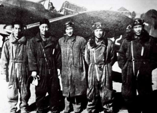 27岁的飞行员<strong></p>
<p>长盈精密股票</strong>，留下遗书